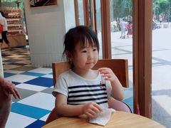-百联临沂购物中心(临沂路店)