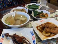面筋百页单档汤-鲜得来排骨年糕(云南南路店)