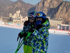 -荣盛康旅野三坡滑雪场