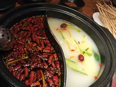 -串门邻居串串火锅(云南南路店)