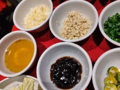 -龙巢盱眙龙虾·牛蛙·烧烤宵夜(八卦岭店)