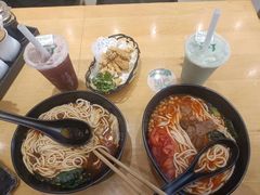 -三千粉牛肉米粉(来客茂店)