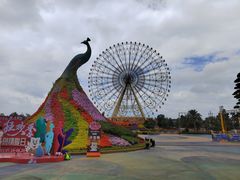 -七彩云南欢乐世界