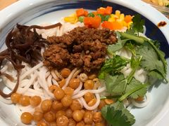 肉酱拌米粉-云味馆过桥米线(皇庭广场店)