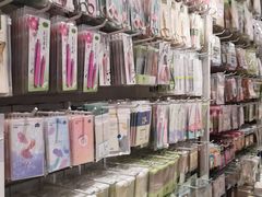 -夏雪儿潮流生活馆(成都西华大学店)