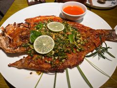 香茅草烤鲈鱼-一坐一忘云南菜(卓悦中心)