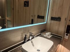 -杭州西湖湖滨银泰亚朵酒店