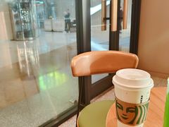 -星巴克(上海长宁来福士1F店)