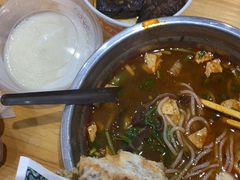 -柳州肥姨妈大骨螺蛳粉(曹路店)