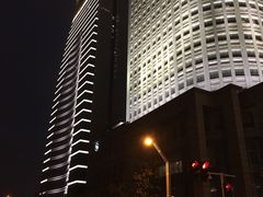 -丹尼斯7天地