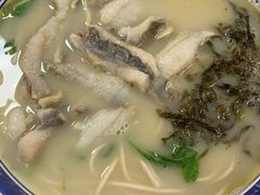 招牌黄鱼面-明呈黄鱼面馆(斜土路店)