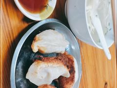 -黄阿姨锅贴大王(万航渡路店)