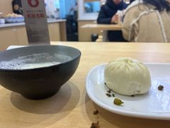 -李与白包子铺(桐梓林店)