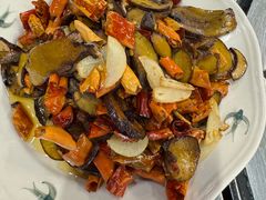 -阿山卓·野生菌火锅·纳西火塘烤肉