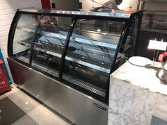 面包甜点陈列柜-火锅岛潮牌自助餐厅(天津天佑城店)