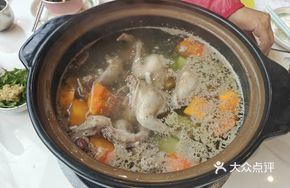 Five-Fingered Mulberry Chicken Soup