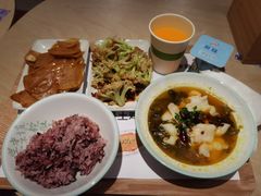 -老乡鸡(上海白玉兰广场店)