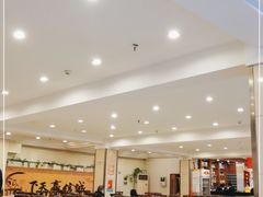大堂-鑫巴蜀小镇 · 水煮鱼专研店(玉桥店)