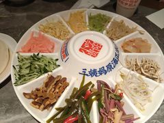 -怪噜范·老贵阳街头名小吃(世纪金源旗舰店)