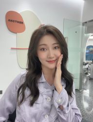 -AYO SALON
