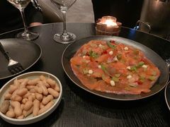 烟熏三文鱼色拉-wineapp葡萄酒餐吧(外滩金融中心店)
