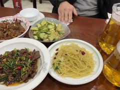 -湖南人家湘菜馆(镇江路店)