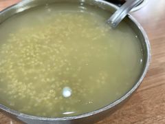 小米稀饭-清真老铁家灌汤包