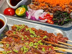-威记烧嘢·南宁烧烤·超级生牛(绿地店)