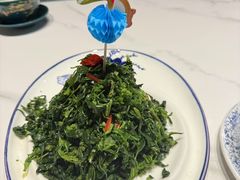 -三江源美食城
