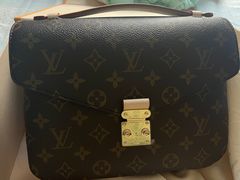 -LV路易威登(德基广场店)