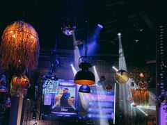 -胡桃里乐队酒馆(鎏嘉码头店)