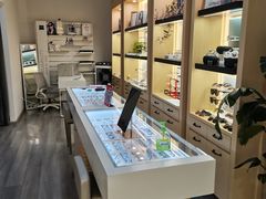 -康利眼镜·蔡司战略合作店(龙泉书房店)