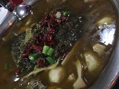 -符缸酸菜鸡(华阳店)