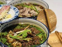 -镇南锅盖面馆(解放路店)