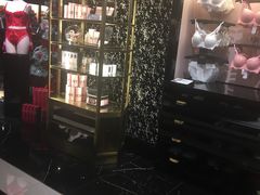 -Victoria's Secret(杭州湖滨银泰in77店)