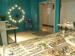 -Trend1881视光·蔡司视觉(领展广场店)