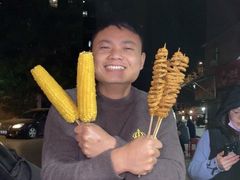 -小魏哥果仁烤面筋