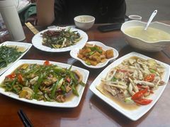 -华冠悠岚·庭院餐厅(青城后山店)