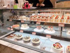-罗森尼娜(德思勤店)