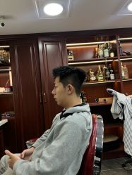 -绅仕門男士理发馆