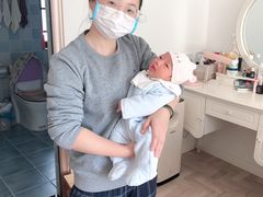 -鲸鱼妈妈月嫂/育婴师定制
