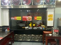 -牛一嘴·兰州牛肉面·大盘鸡(财富中心店)