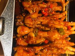 火辣鸡爪-冰川延边料理·炭烤串(原小木屋店)