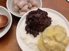 榴莲忘返-小团圆糖水铺(襄阳南路店)