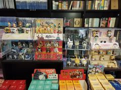 -钟书阁(松江泰晤士小镇店)