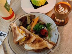 -玲婧胡同·生日蛋糕·餐厅(嘉里城店)