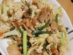 -关东小磨东北菜(上海长风大悦城店)