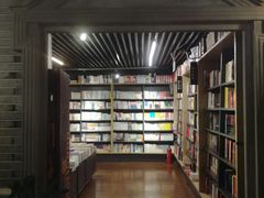 -大众书局(福州路店)
