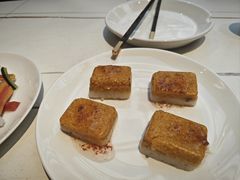 -阿瓦山寨·湘菜现炒·剁椒鱼头王(咸阳总店)