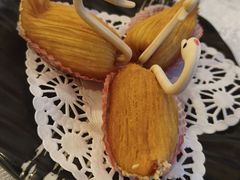 天鹅榴莲酥-广州建国酒店-盈丰阁粤菜-粤式茶点